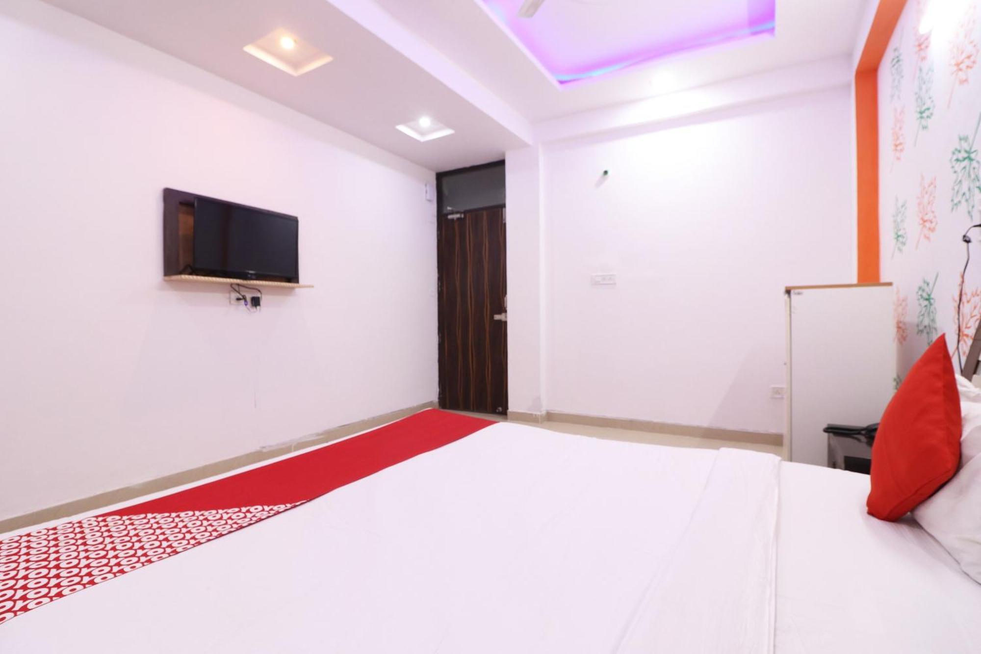 OYO 49535 PK Residency Noida Exterior foto