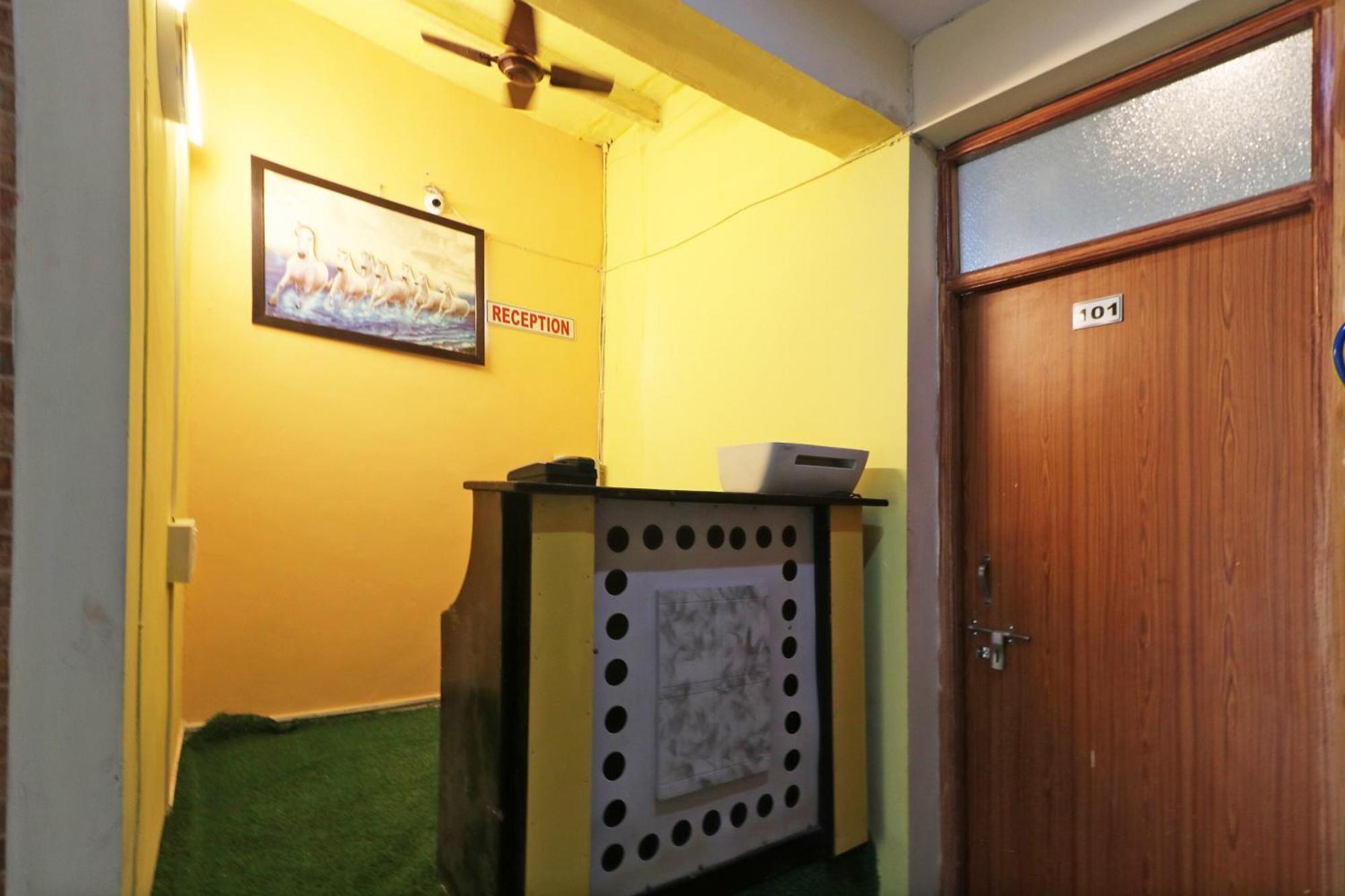 OYO 49535 PK Residency Noida Exterior foto